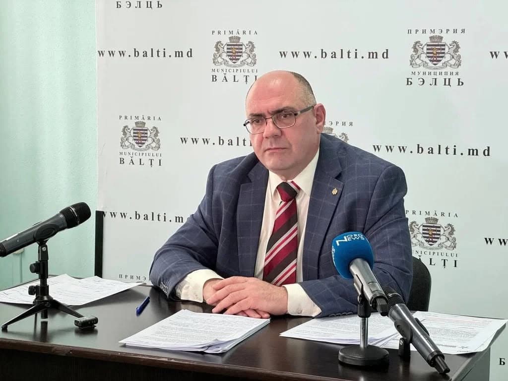 Acțiunile deliberate ale consilierilor PSRM și PAS blochează reparația drumurilor și finanțarea școlilor din Bălți
